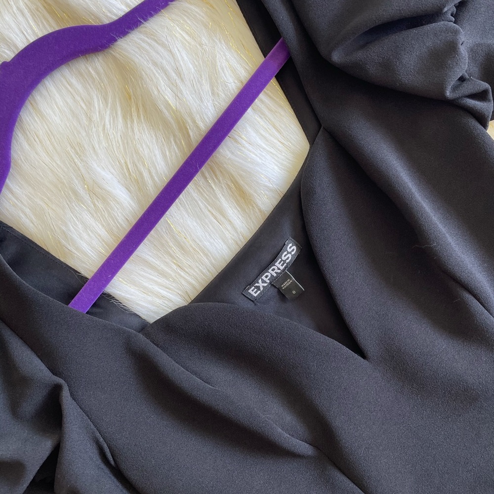 Express Dress, never worn. - Picture 4 of 4